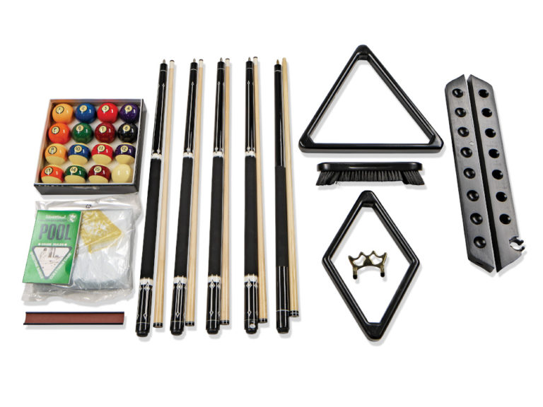 trademark 32 piece billiards accessories kit